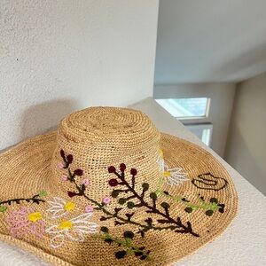 TRUE RELIGION‎ women small/medium floral embroidery raffia straw floppy sun hat